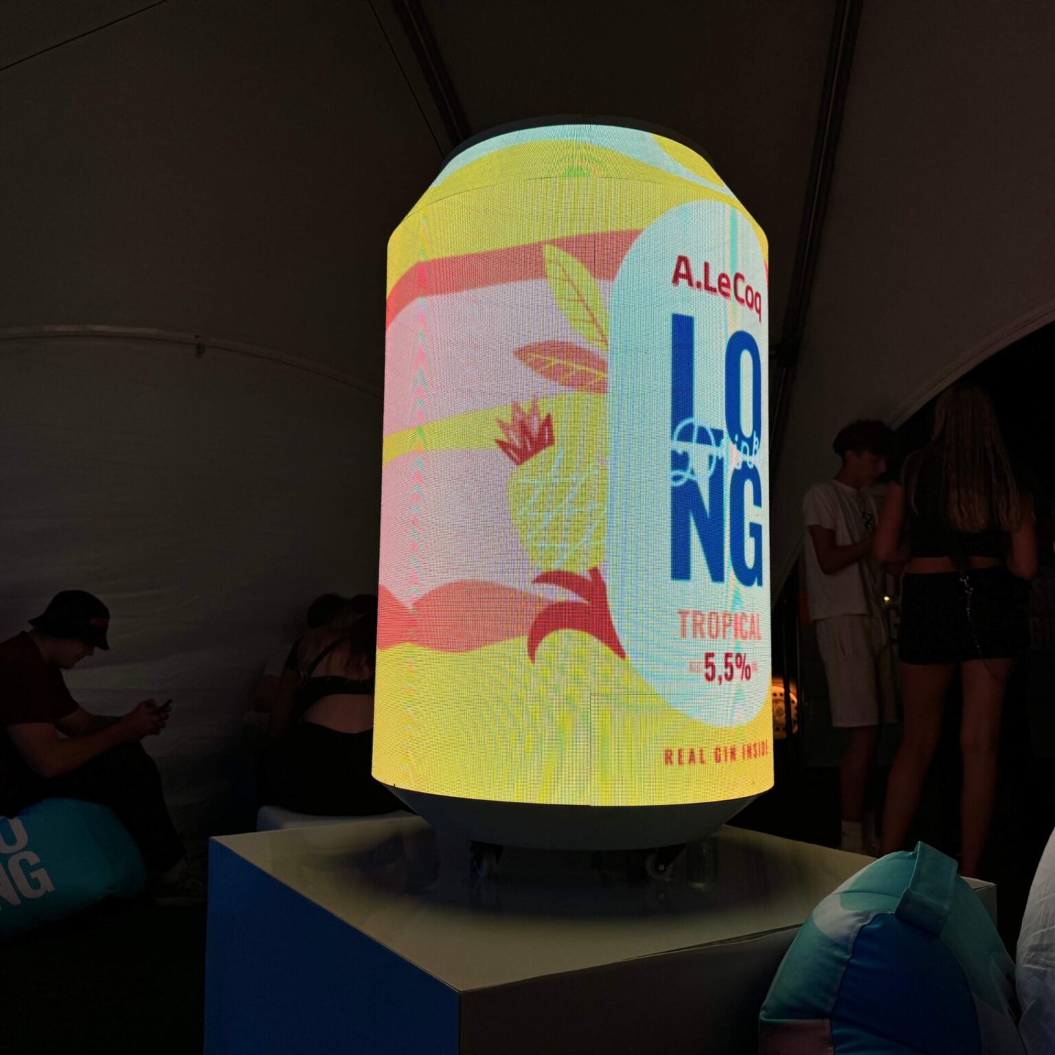 radiustech.production.produktsioon.promotion.stand.expo_longdrink_promotsioon_005