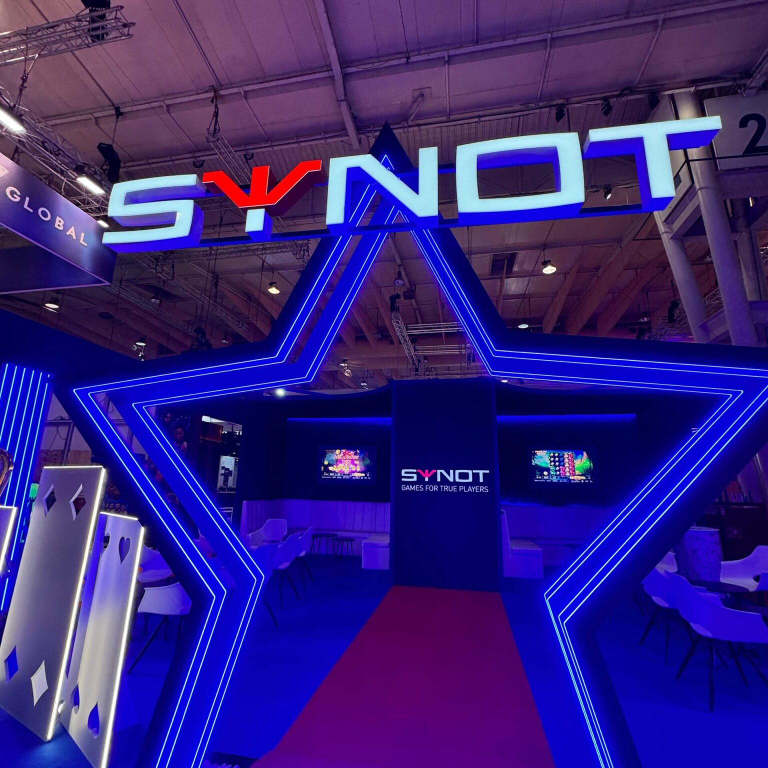 radiustech.production.produktsioon.promotion.stand.expo_synot_promotsioon_004
