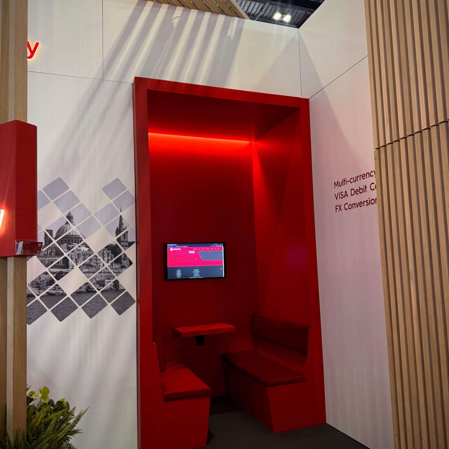 radiustech.production.produktsioon.promotion.stand.expo_vallettapay_messiboks_004