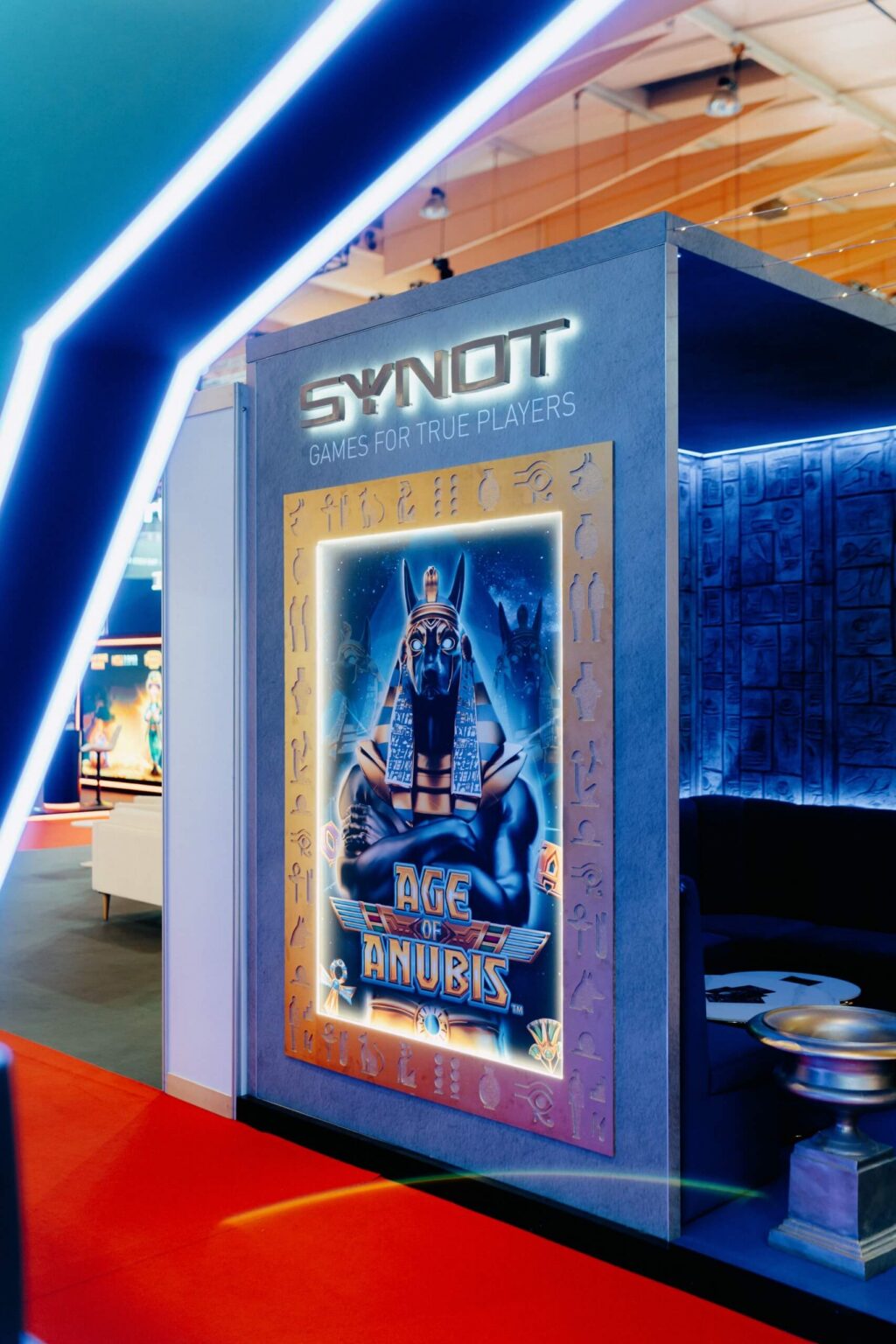 radiustech.production.expo.design.messilahendus.synot005