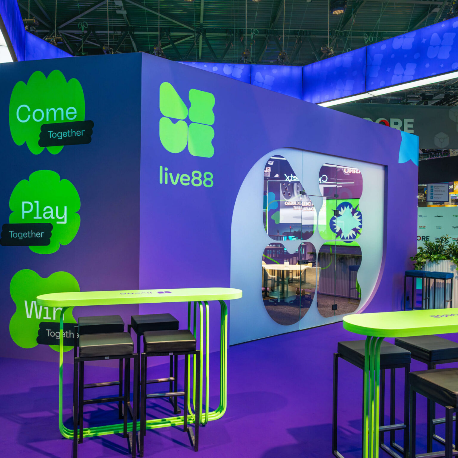 radiustech_ALL.SET_production_exhibition_stand_design_HUB88_ICE_001