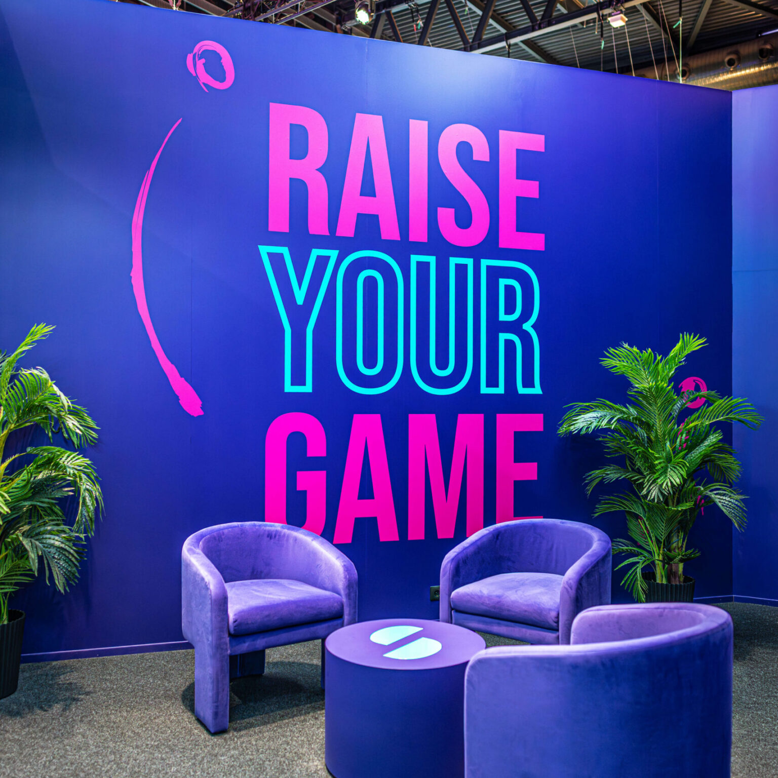 radiustech_ALL.SET_production_exhibition_stand_design_HUB88_ICE_007